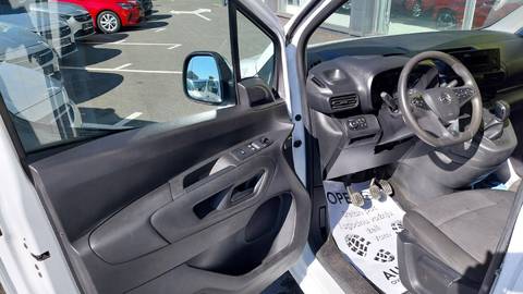2021 Opel Combo van — sličica 15