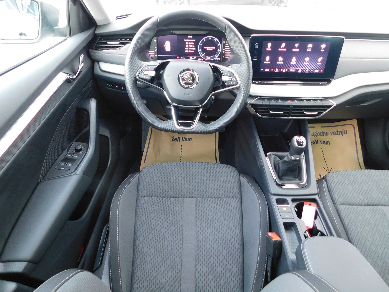 2024 Škoda Octavia — fotografija 10