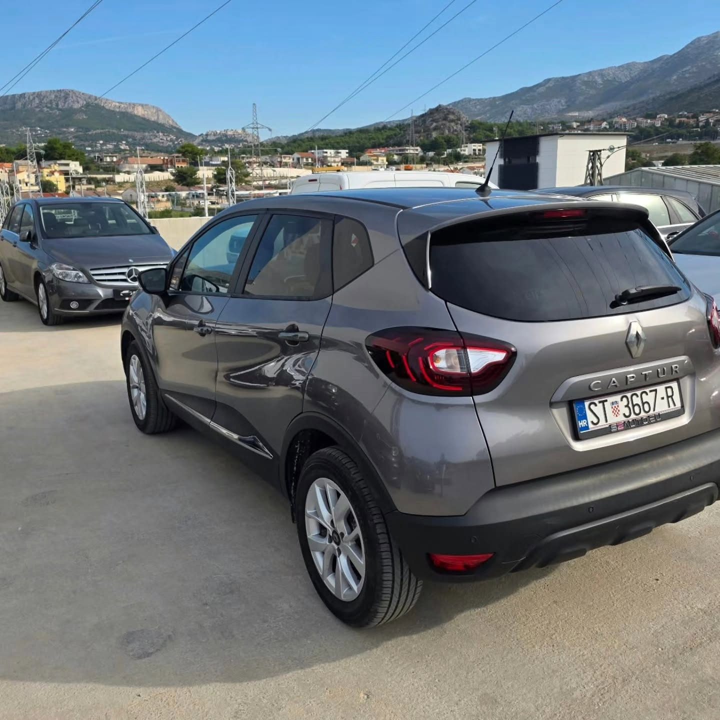 2019 Renault Captur — fotografija 4