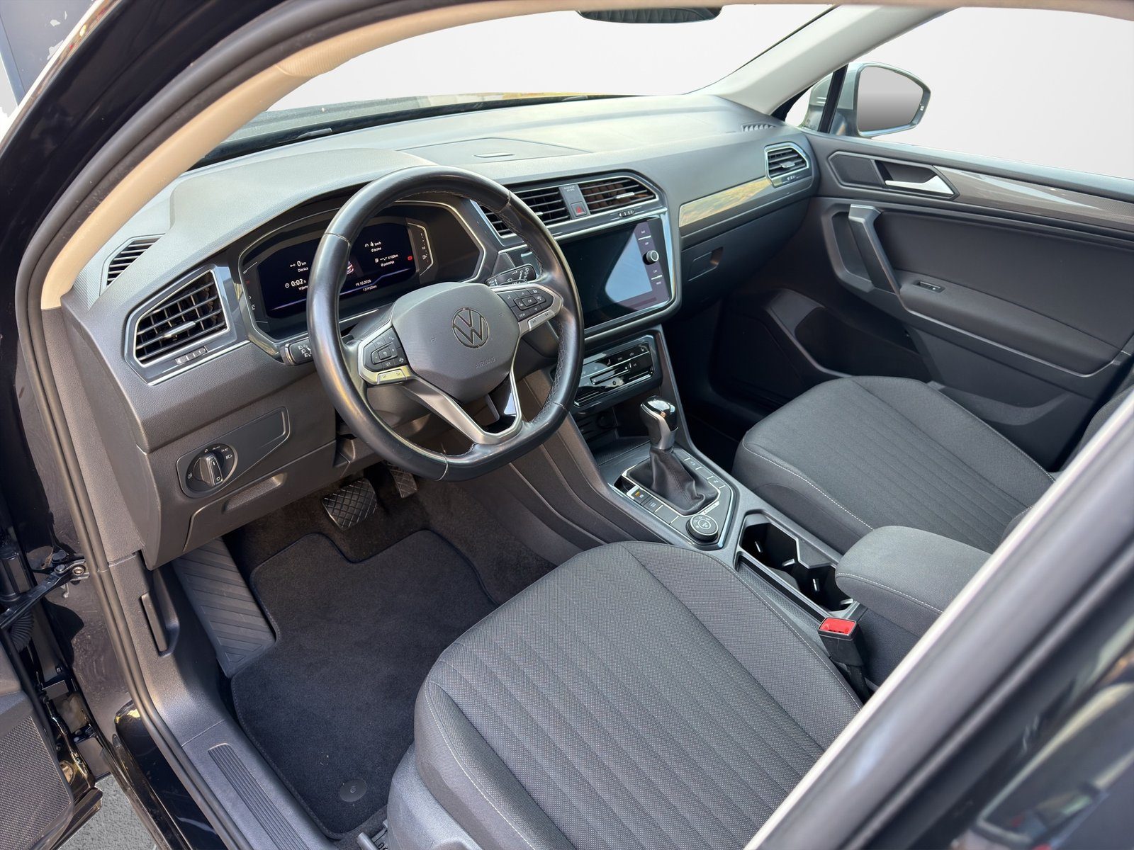 2023 Volkswagen Tiguan Allspace — fotografija 7