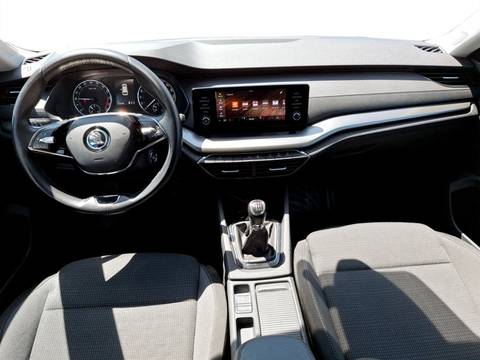 2021 Škoda Octavia Combi — sličica 10