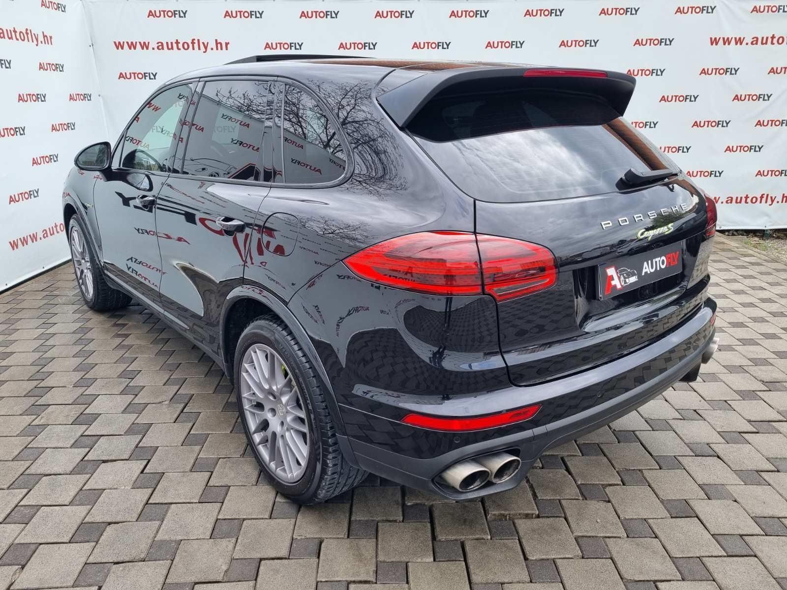 2015 Porsche Cayenne — fotografija 6