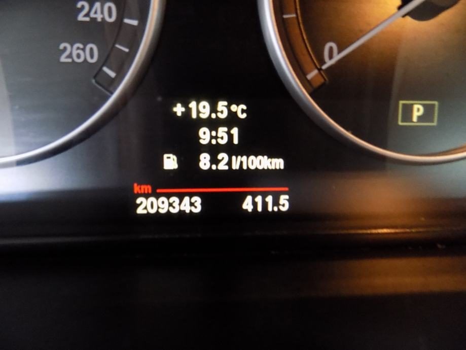 2010 BMW Serija 5 — fotografija 21