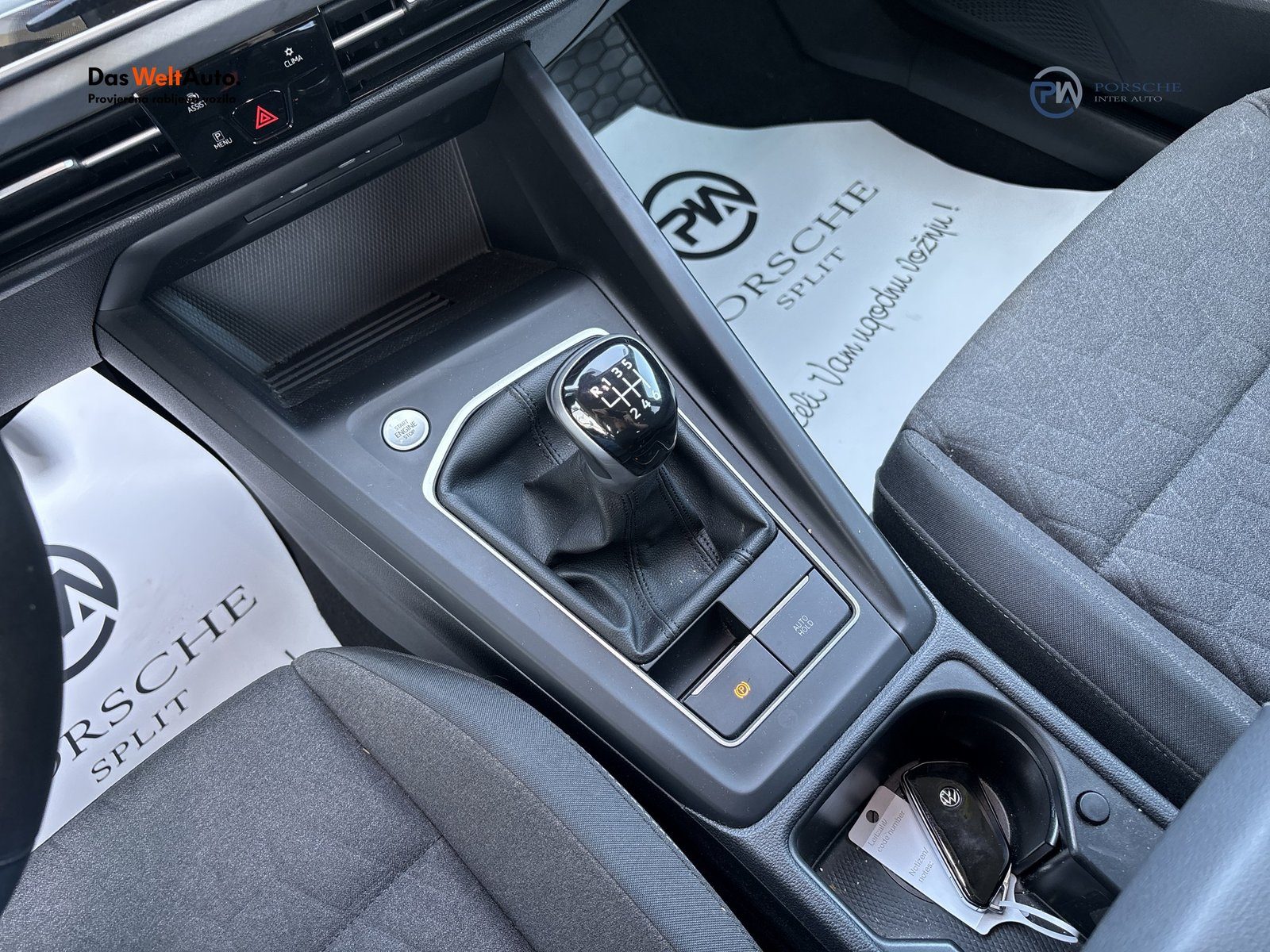 2025 Volkswagen Golf — fotografija 23