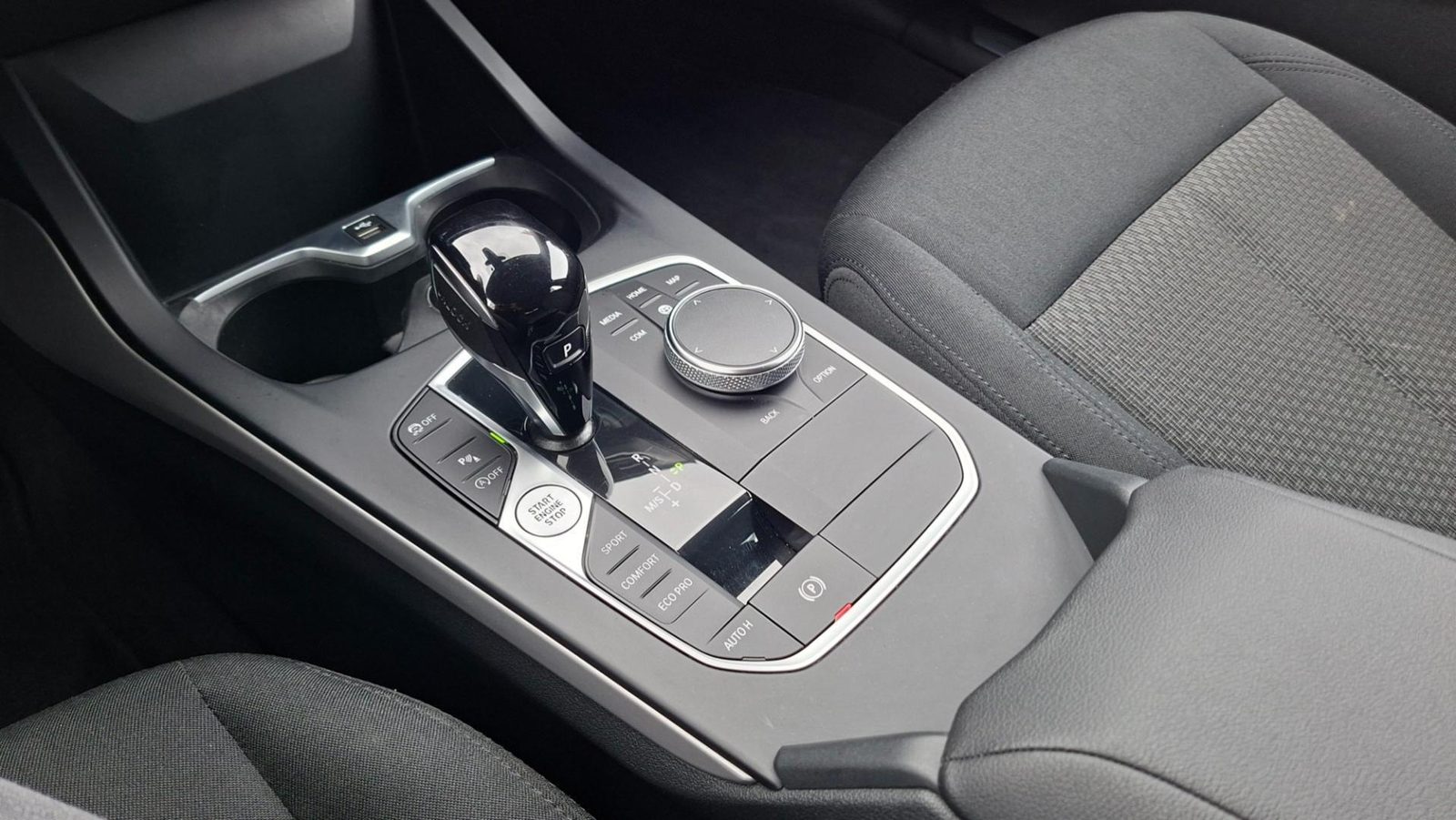 2023 BMW Serija 1 — fotografija 18