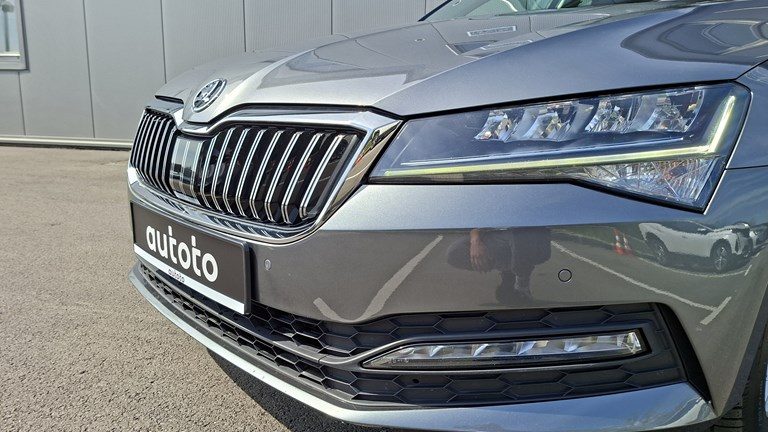 2022 Škoda Superb — fotografija 20