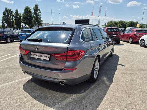 2017 BMW Serija 5 — sličica 5
