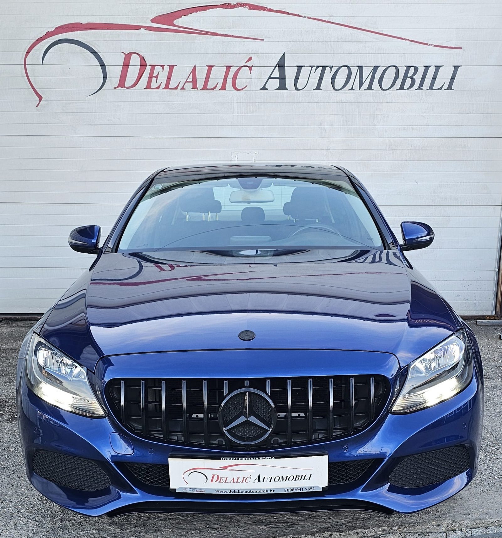 2015 Mercedes-Benz C-Razred — fotografija 3