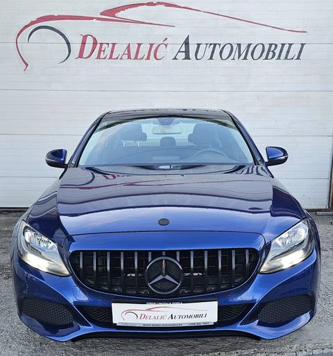 2015 Mercedes-Benz C-Razred — sličica 3
