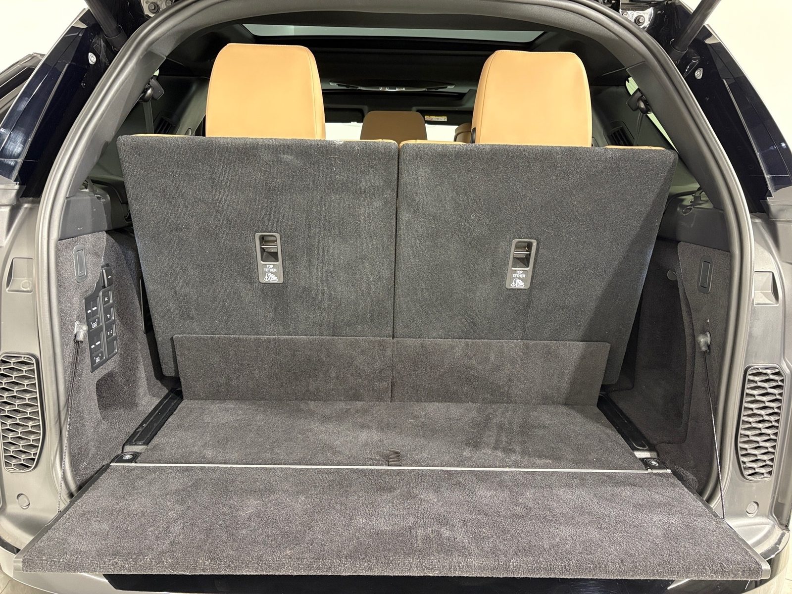 2024 Land Rover Discovery — fotografija 13