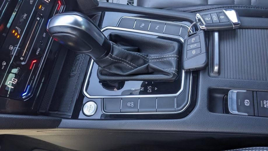 2023 Volkswagen Passat — fotografija 25