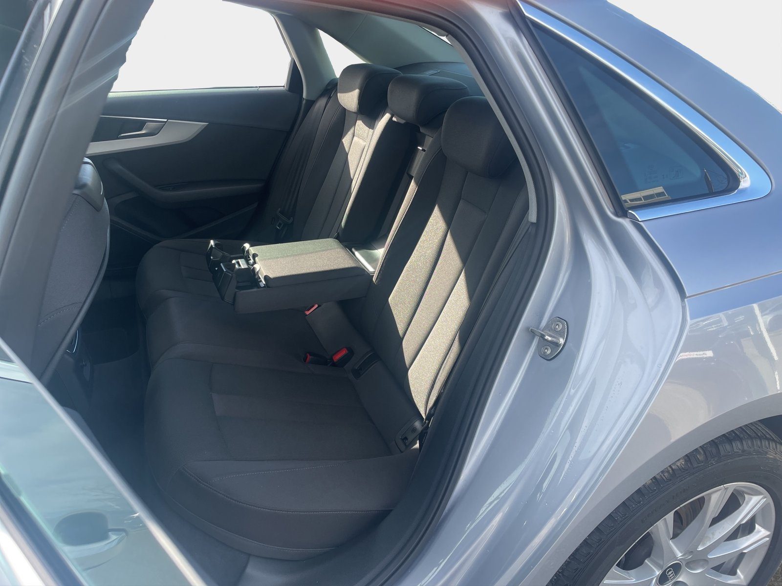 2023 Audi A4 — fotografija 10