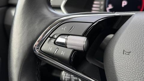 2022 Škoda Superb — sličica 12