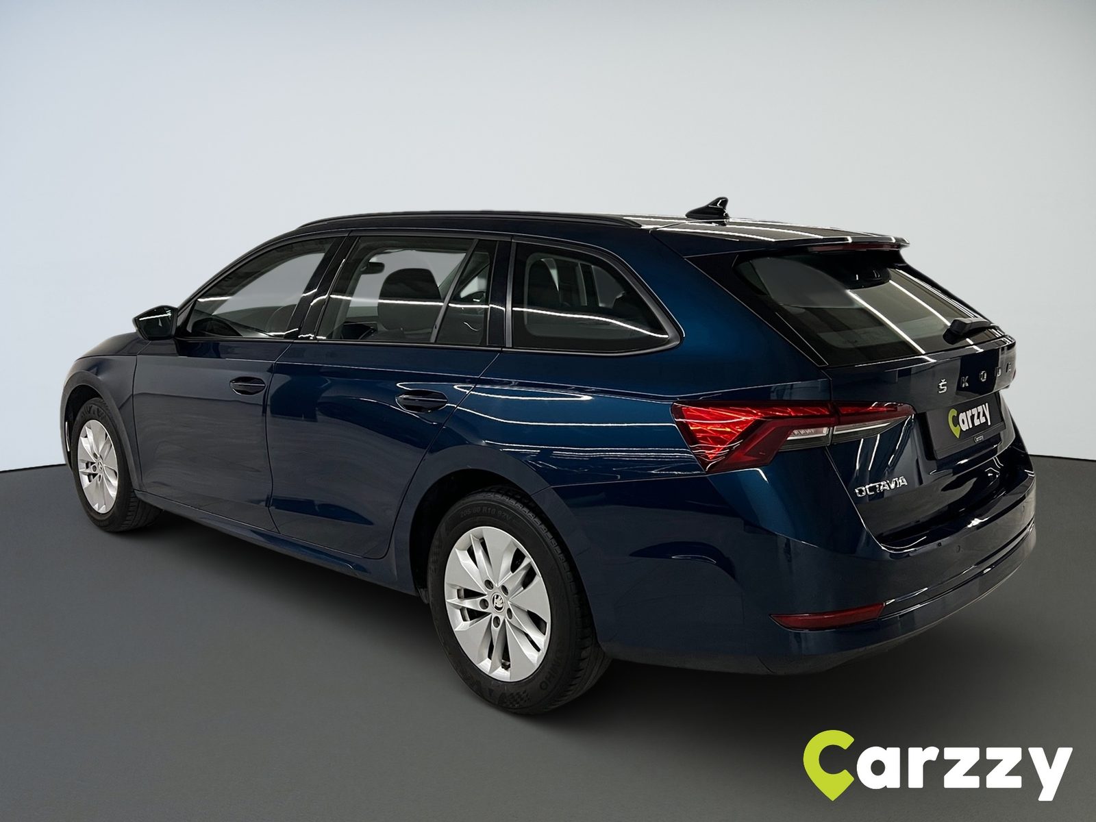 2022 Škoda Octavia Combi — fotografija 8