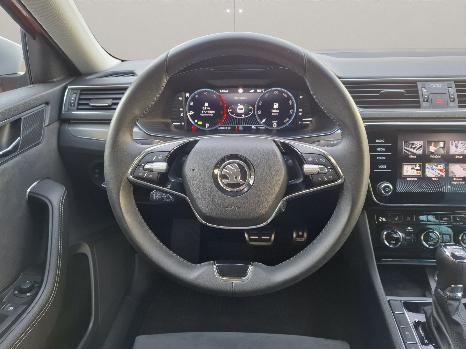 2023 Škoda Superb Combi — fotografija 15