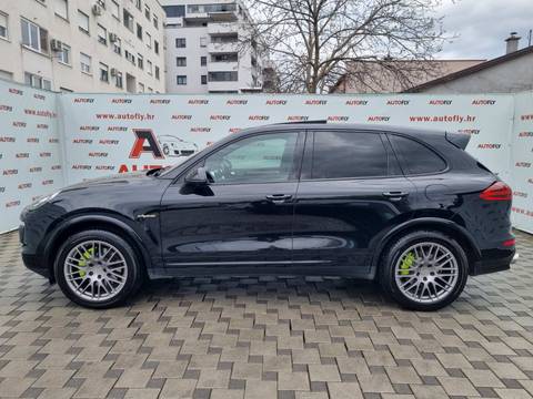 2015 Porsche Cayenne — sličica 4