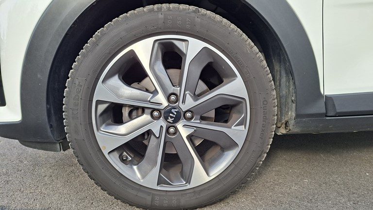 2020 Kia Stonic — fotografija 22