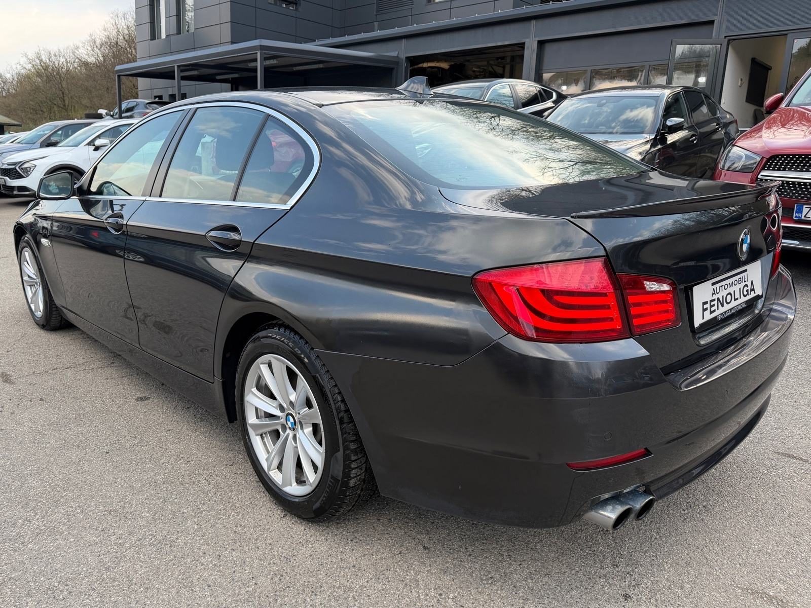 2010 BMW Serija 5 — fotografija 4