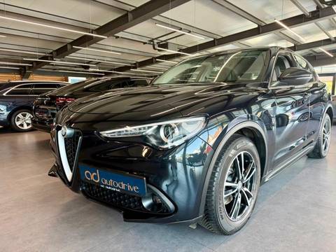 2017 Alfa Romeo Stelvio — sličica 2