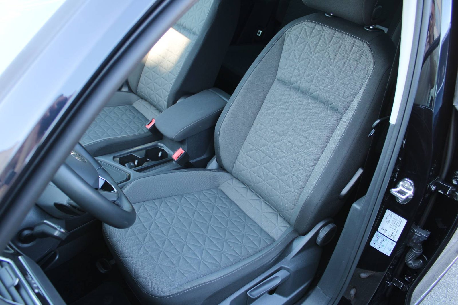 2023 Volkswagen Tiguan — fotografija 11
