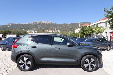 2026 Volvo XC40 — sličica 2
