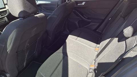 2022 Ford Focus — sličica 8