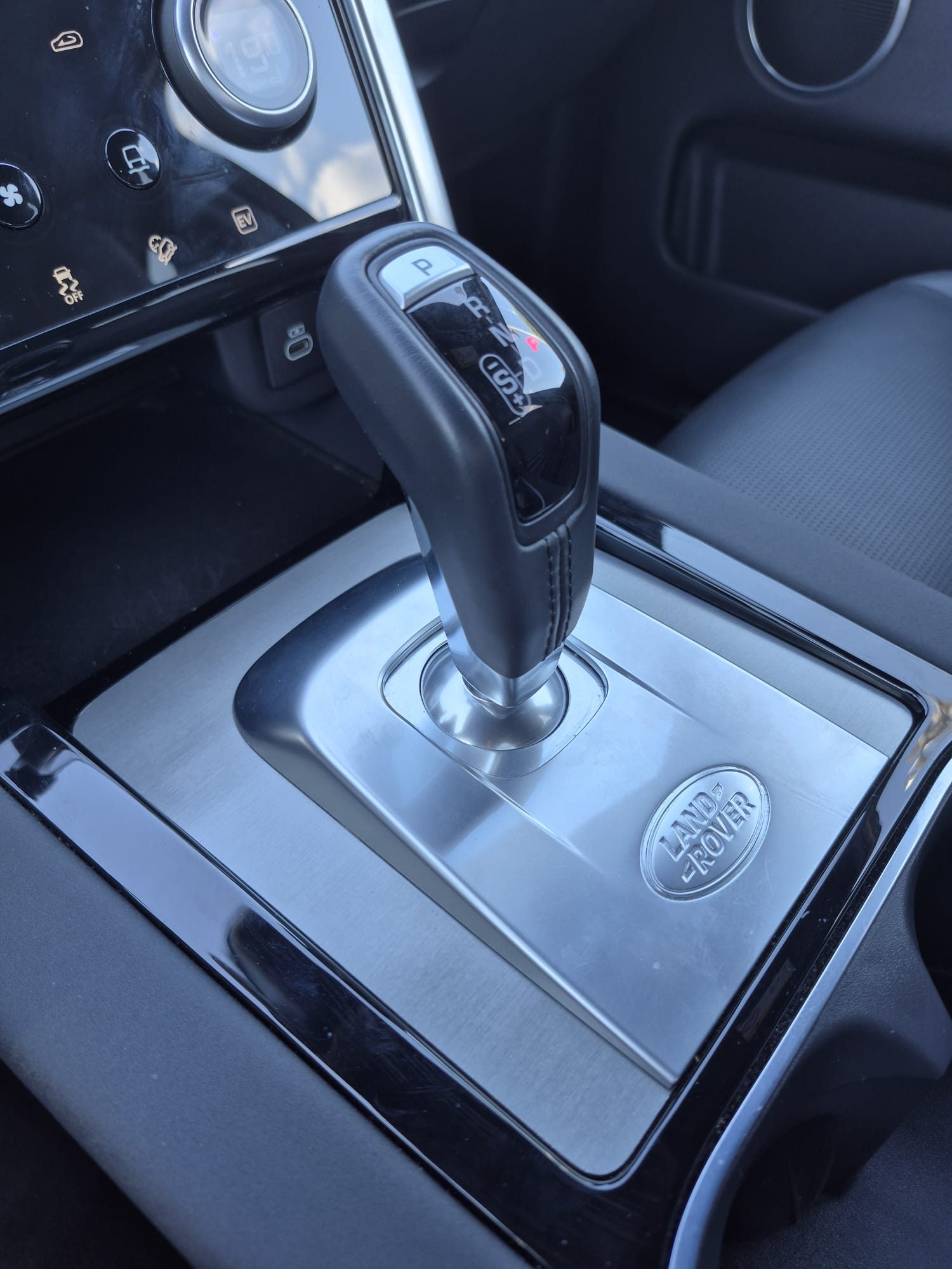 2022 Land Rover Discovery Sport — fotografija 18