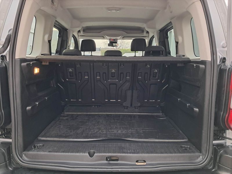 2026 Toyota Proace City Verso — fotografija 10
