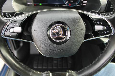 2021 Škoda Octavia Combi — sličica 16