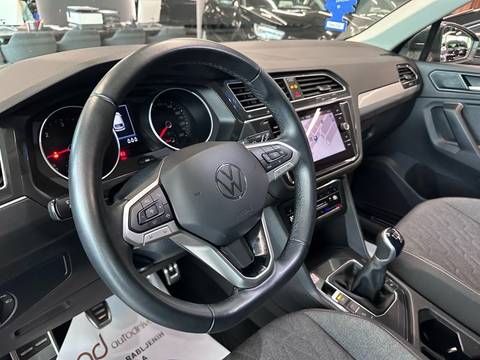 2023 Volkswagen Tiguan — sličica 12