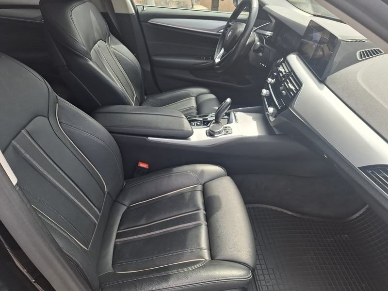 2022 BMW Serija 5 — fotografija 11