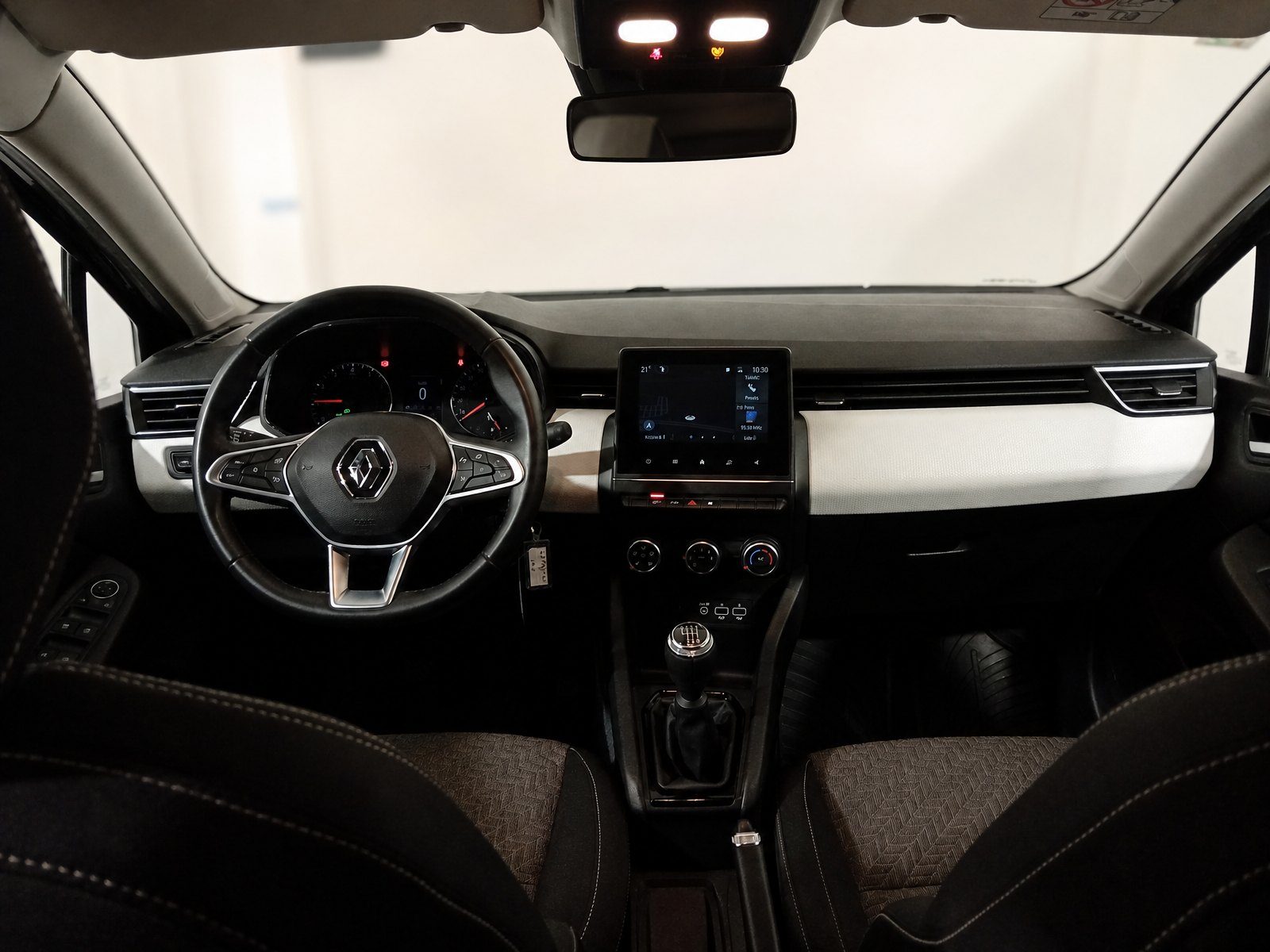 2023 Renault Clio — fotografija 19