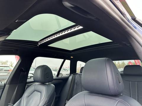 2017 BMW Serija 5 — sličica 20