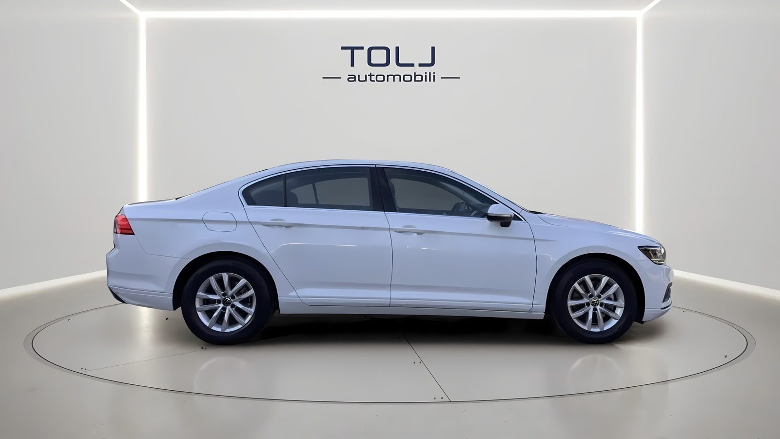 2022 Volkswagen Passat — fotografija 5
