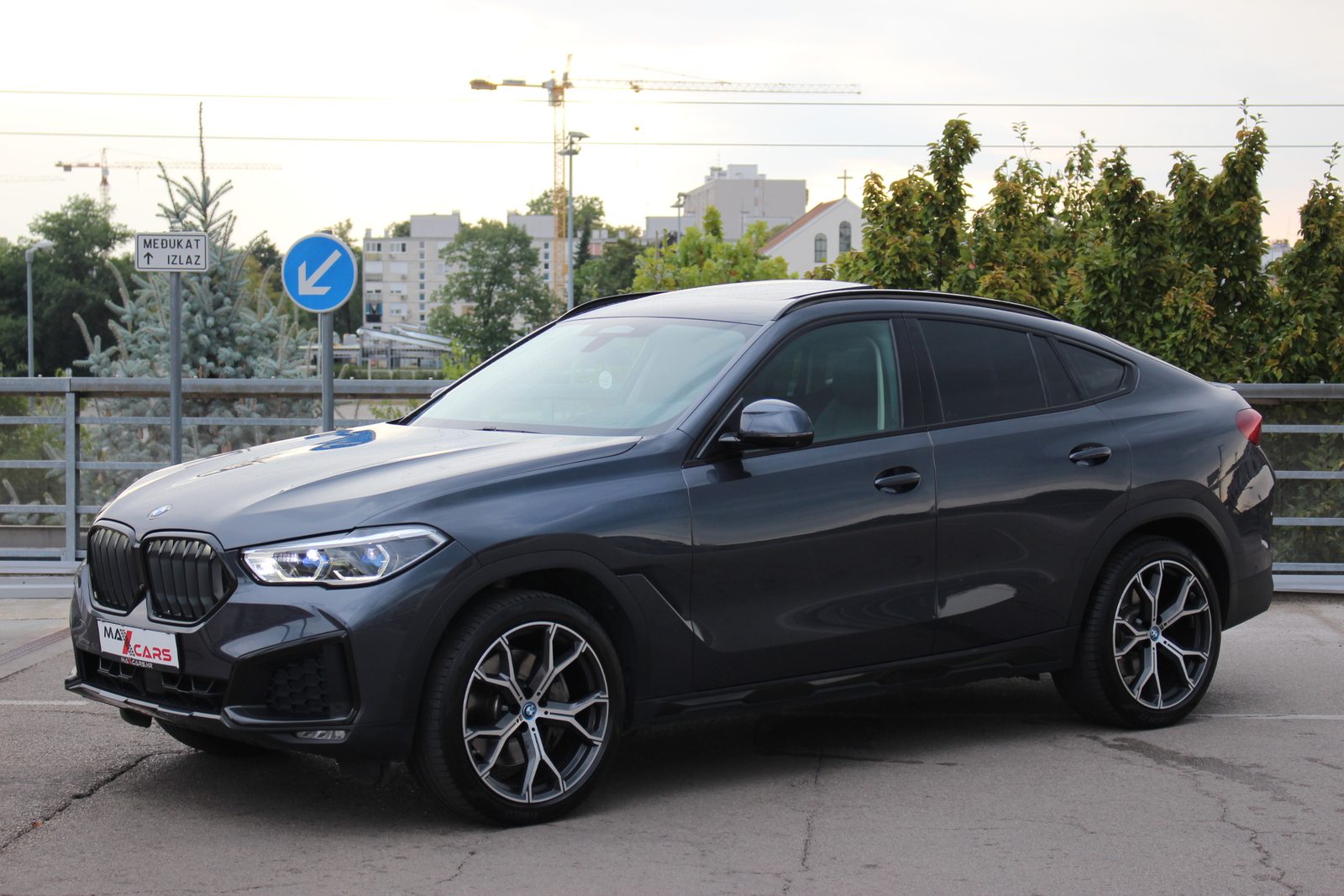 2020 BMW X6 — fotografija 21