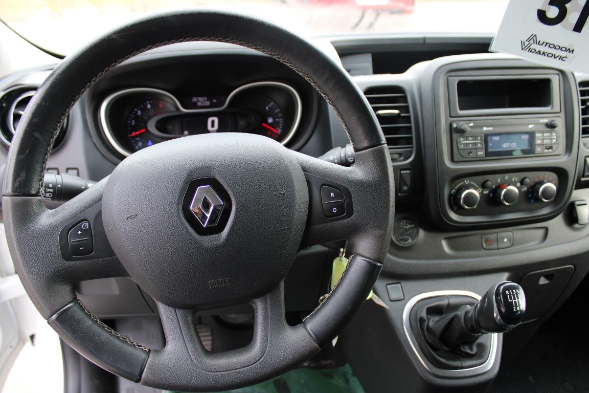 2020 Renault Trafic — fotografija 16