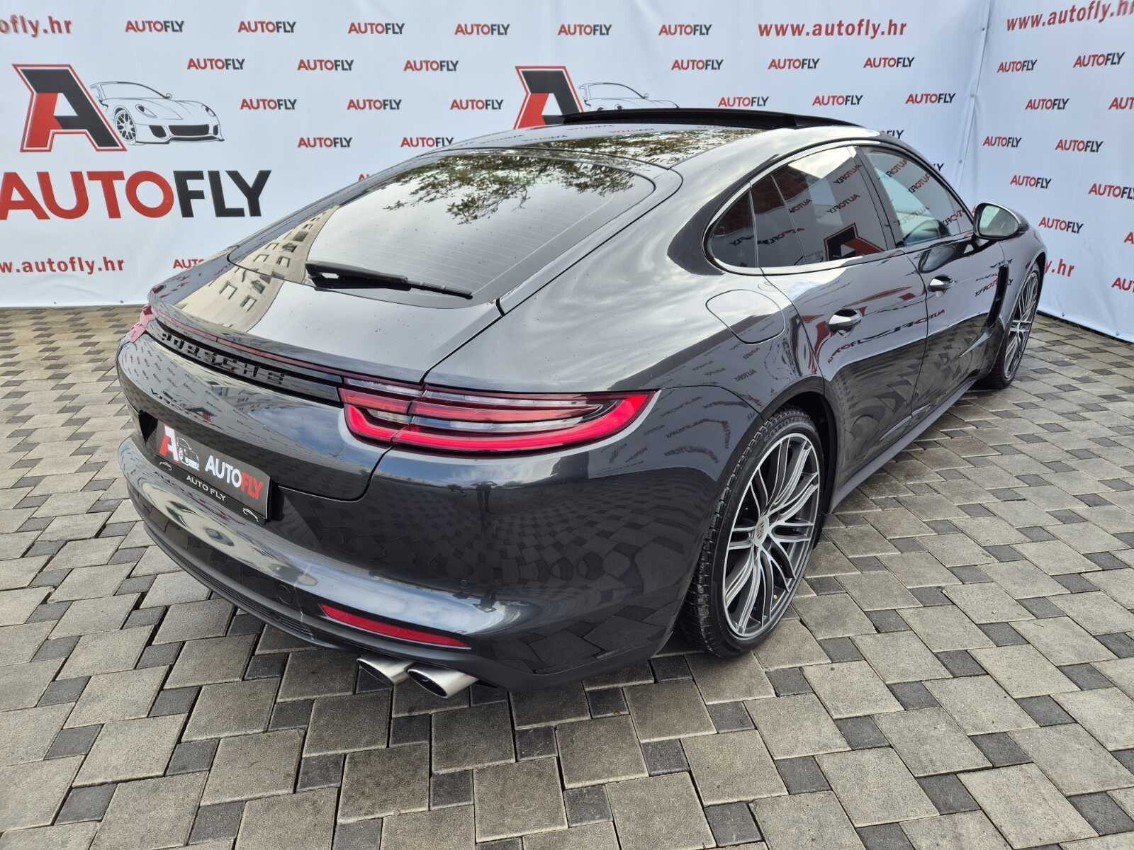 2017 Porsche Panamera — fotografija 8