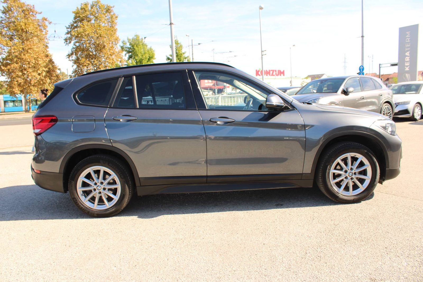 2020 BMW X1 — fotografija 4
