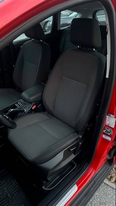 2017 Ford C-Max — sličica 10