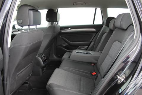 2021 Volkswagen Passat Variant — sličica 11