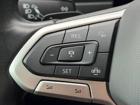 2023 Volkswagen Tiguan — sličica 12