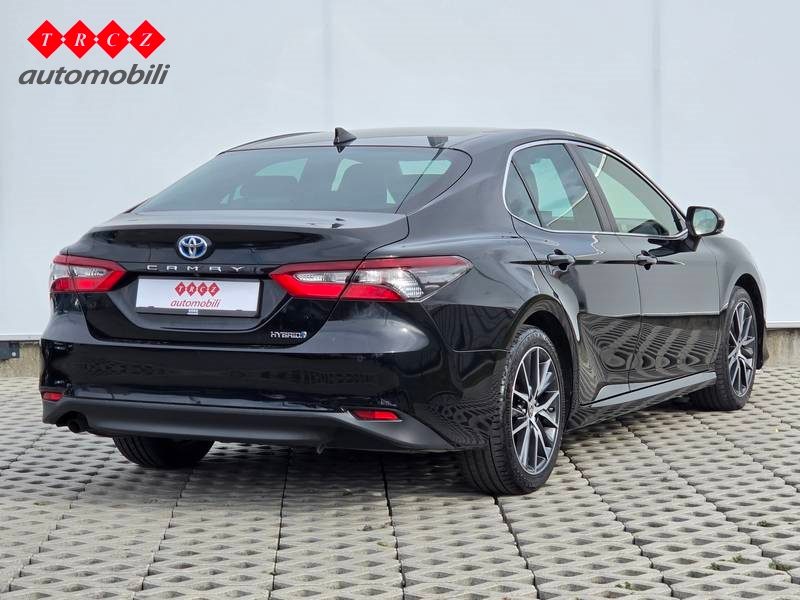2021 Toyota Camry — fotografija 4