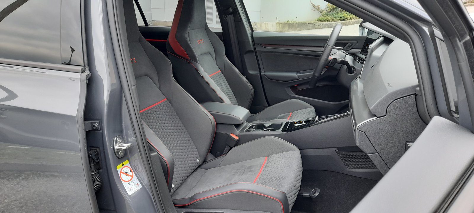 2024 Volkswagen Golf — fotografija 16