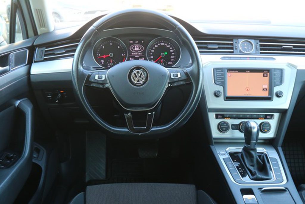 2017 Volkswagen Passat Comfortline — fotografija 10
