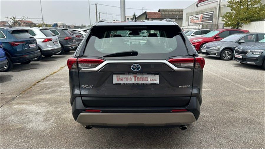 2022 Toyota RAV4 — fotografija 6