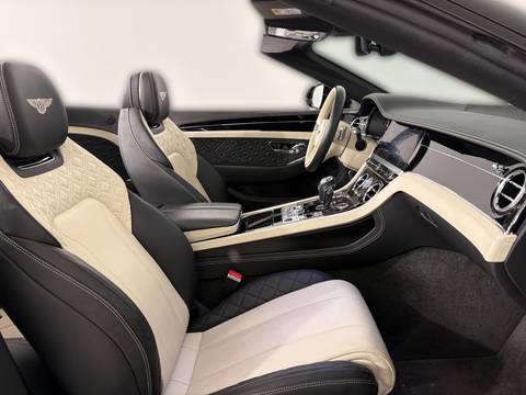 2019 Bentley Continental GT — sličica 24