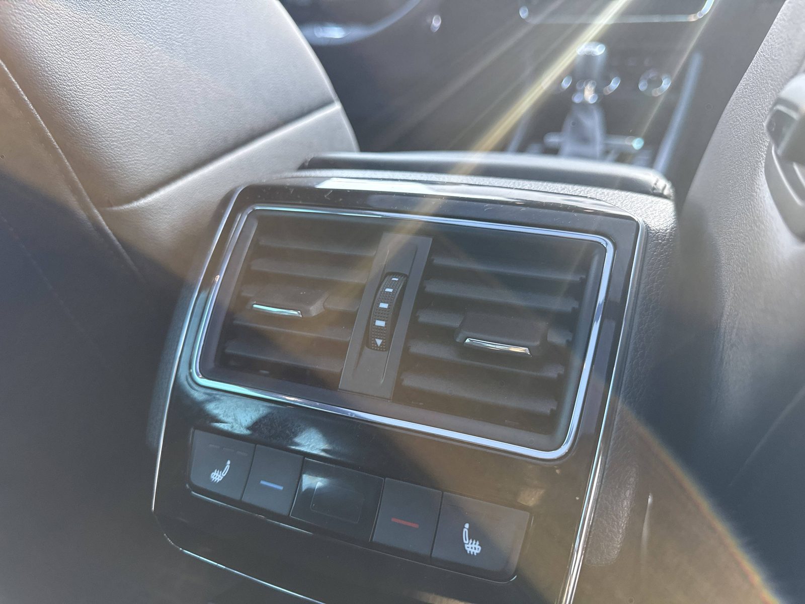 2020 Škoda Superb — fotografija 27