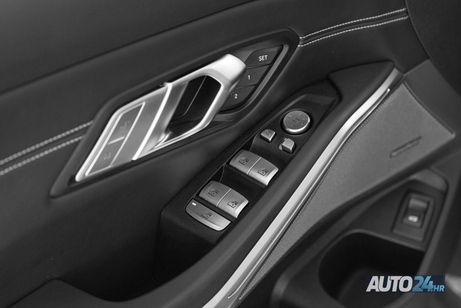 2020 BMW Serija 3 M340i — fotografija 16