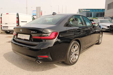 2022 BMW Serija 3 — sličica 5