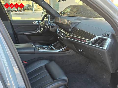 2022 BMW X7 — sličica 6